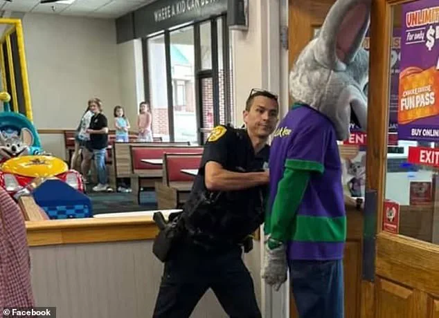 Viral Body-Cam Footage of Officer Confronting Chuck E. Cheese Mascot Sparks Debate on Ethics and Community Impact