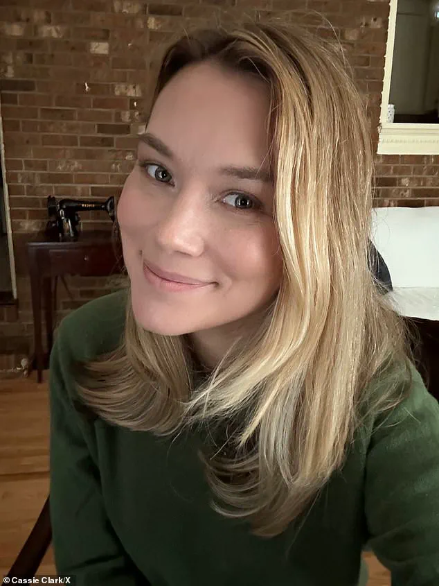 Conservative Influencer Cassie Clark Refuses to Back Down After Viral Backlash Over Charlie Kirk Shirt, Reigniting Debate on Political Expression in Public Spaces