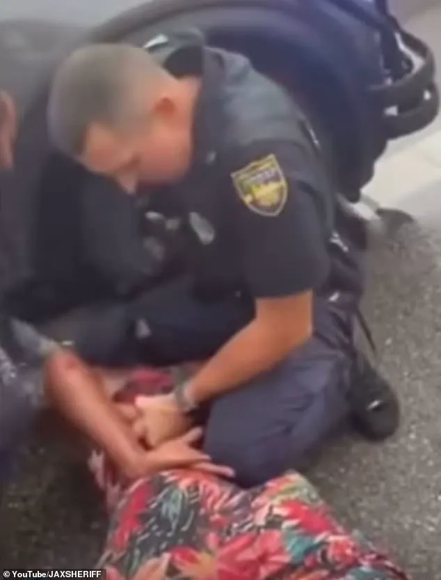 Viral Footage of Violent Confrontation Between Black Mother and White Officer in Jacksonville Sparks Allegations of Racism and Excessive Force