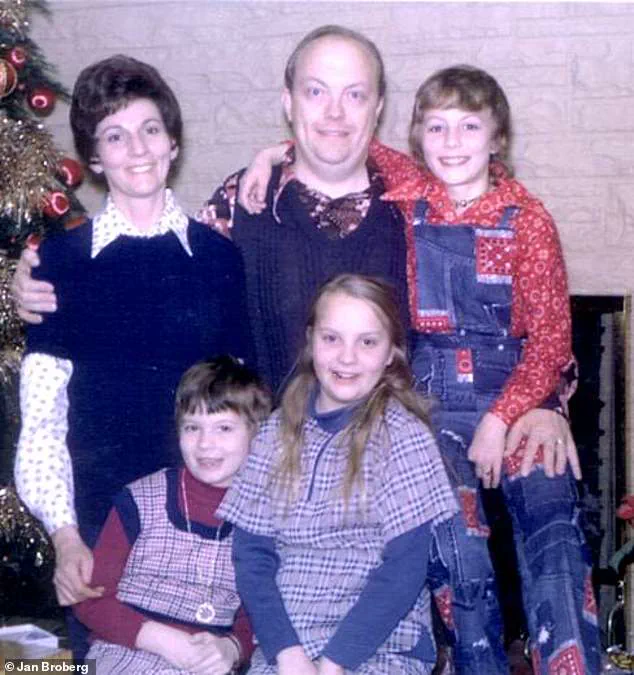 Mary Ann Broberg, Mother of Jan Broberg, Dies at 87; Legacy Tied to Netflix Documentary 'Abducted in Plain Sight'