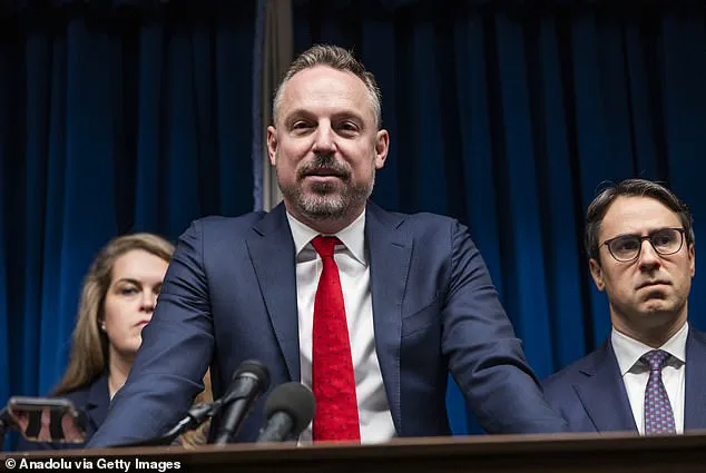 FBI Agent Resigns After Alleged Pressure to Abandon Probe into ICE Agent's Fatal Shooting