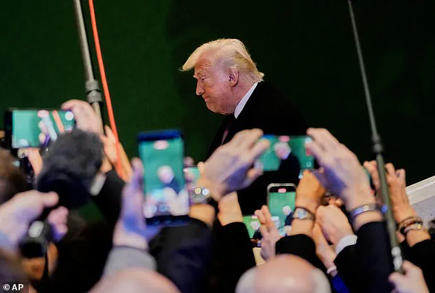 Urgent: Trump Dismisses Alzheimer's Concerns, Struggles to Recall Name in New York Magazine Interview