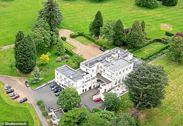 Former Duchess of York Races Against Time to Secure New Home Amid Post-Divorce Housing Crisis