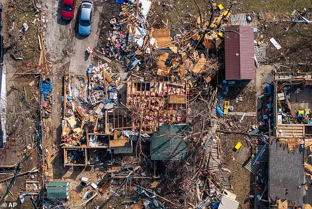 Unprecedented Storm Sparks Tornado Warnings Across 9 States as Millions Face Severe Weather and Power Outages