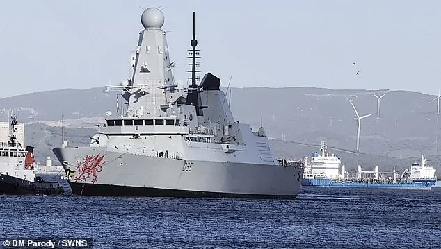 US-UK Tensions Escalate as Trump Pressures Starmer Over Middle East Involvement, Calls British Carriers 'Toys