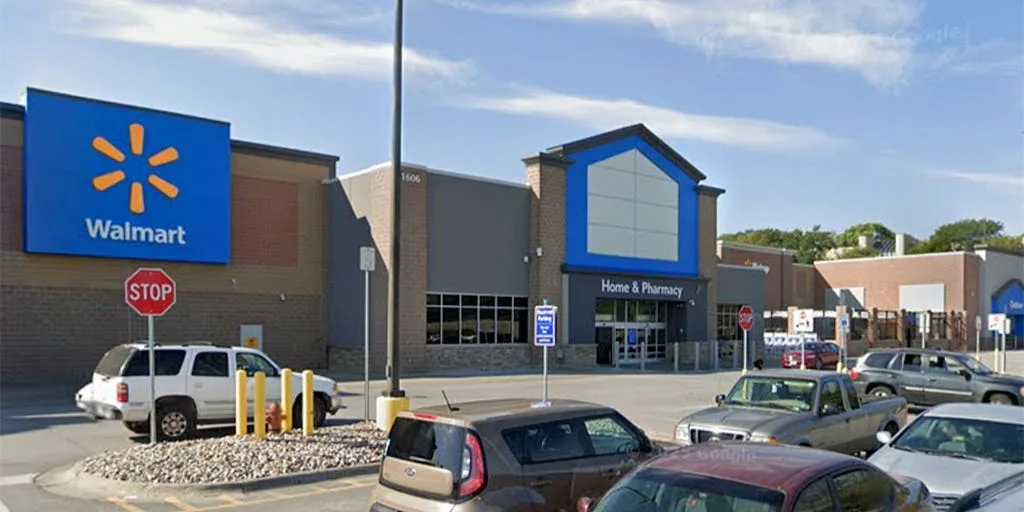 Omaha: Woman Fatally Shot After stabbing Boy at Walmart.